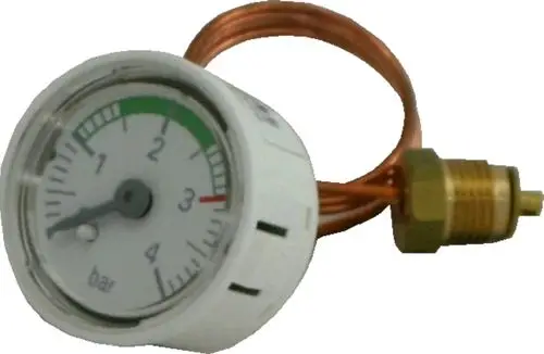 Heizkreismanometer mit einem Ziffernblatt zur Druckanzeige bis 4 bar, Kupferrohr und Messinganschluss, hergestellt von Wolf.